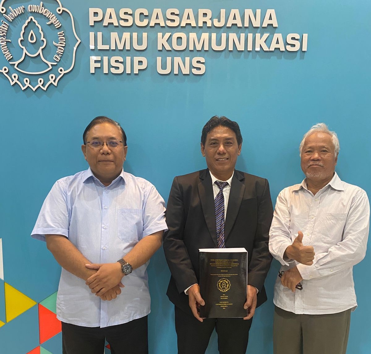 Riset Model Komunikasi CSR Perusahaan Migas di Bojonegoro, Dekan FISIP Unigoro Raih Gelar Doktor